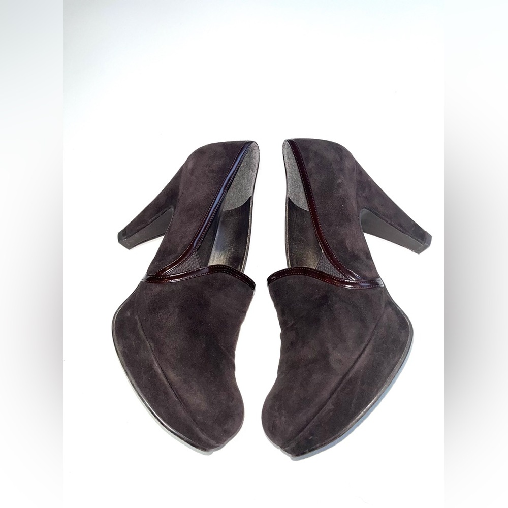 Stuart Weitzman Womens Brown Suede Slip On